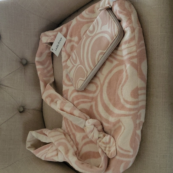 Laila Rowe Beach Set - Picture 2 of 10